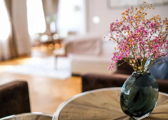 Villa Julius A Emma - Luxury Boutique Retreat