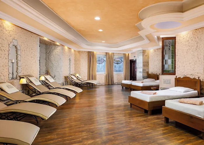 Carlsbad Plaza Medical Spa & Wellness Hotel